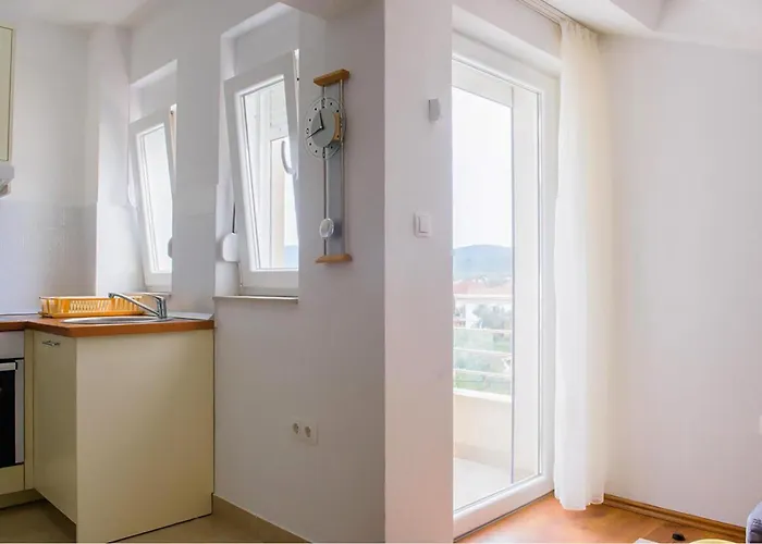 דירה Gorgeous In With House Sea View סרסר