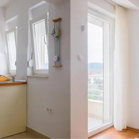 Appartamento Gorgeous In With House Sea View Sreser